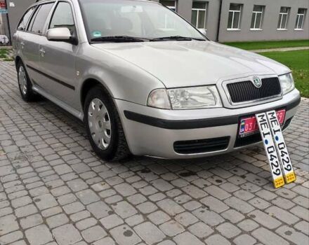 Серый Шкода Октавия, объемом двигателя 1.6 л и пробегом 220 тыс. км за 4500 $, фото 1 на Automoto.ua