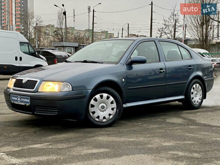 Серый Шкода Октавия, объемом двигателя 1.6 л и пробегом 266 тыс. км за 4900 $, фото 1 на Automoto.ua