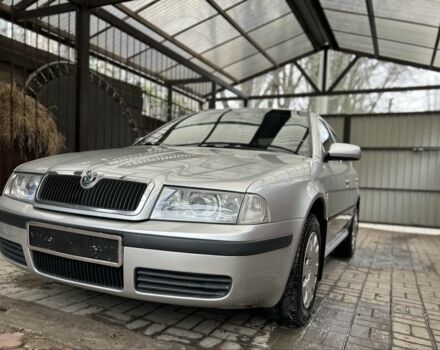Серый Шкода Октавия, объемом двигателя 1.6 л и пробегом 180 тыс. км за 6000 $, фото 1 на Automoto.ua