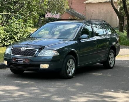 Серый Шкода Октавия, объемом двигателя 1.6 л и пробегом 299 тыс. км за 5500 $, фото 1 на Automoto.ua