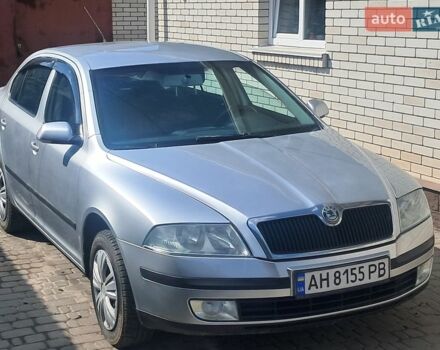 Серый Шкода Октавия, объемом двигателя 1.6 л и пробегом 251 тыс. км за 4200 $, фото 1 на Automoto.ua