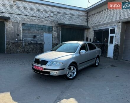 Серый Шкода Октавия, объемом двигателя 1.6 л и пробегом 225 тыс. км за 6950 $, фото 1 на Automoto.ua