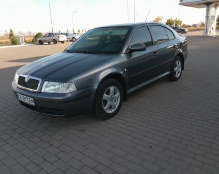 Серый Шкода Октавия, объемом двигателя 1.8 л и пробегом 229 тыс. км за 5600 $, фото 1 на Automoto.ua