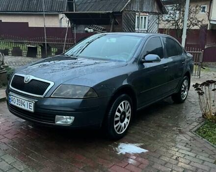 Серый Шкода Октавия, объемом двигателя 1.6 л и пробегом 300 тыс. км за 5800 $, фото 1 на Automoto.ua
