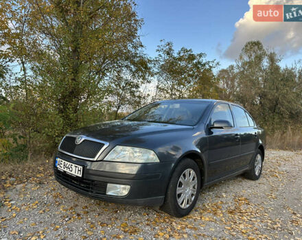 Серый Шкода Октавия, объемом двигателя 1.6 л и пробегом 338 тыс. км за 5700 $, фото 1 на Automoto.ua
