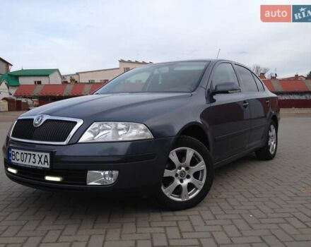 Серый Шкода Октавия, объемом двигателя 1.6 л и пробегом 235 тыс. км за 6100 $, фото 1 на Automoto.ua