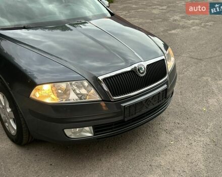 Серый Шкода Октавия, объемом двигателя 1.6 л и пробегом 274 тыс. км за 6200 $, фото 1 на Automoto.ua