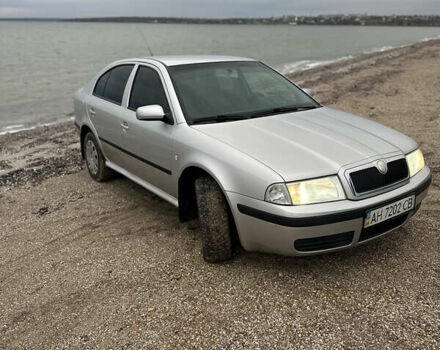 Сірий Шкода Октавія, об'ємом двигуна 1.6 л та пробігом 300 тис. км за 5600 $, фото 1 на Automoto.ua