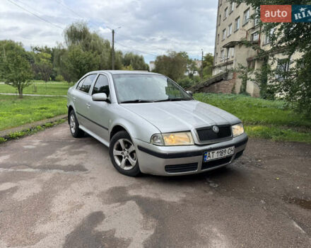 Серый Шкода Октавия, объемом двигателя 1.6 л и пробегом 200 тыс. км за 3500 $, фото 1 на Automoto.ua