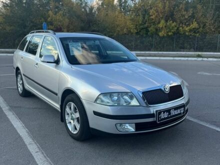 Сірий Шкода Октавія, об'ємом двигуна 0 л та пробігом 245 тис. км за 6500 $, фото 1 на Automoto.ua