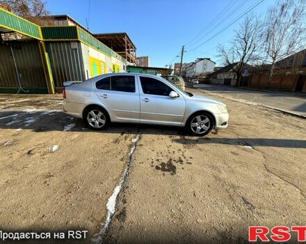 Сірий Шкода Октавія, об'ємом двигуна 2 л та пробігом 300 тис. км за 7180 $, фото 1 на Automoto.ua