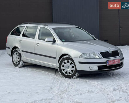 Серый Шкода Октавия, объемом двигателя 1.6 л и пробегом 207 тыс. км за 6799 $, фото 1 на Automoto.ua