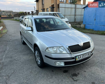 Сірий Шкода Октавія, об'ємом двигуна 0 л та пробігом 250 тис. км за 4999 $, фото 1 на Automoto.ua