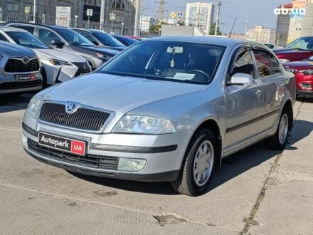 Серый Шкода Октавия, объемом двигателя 1.6 л и пробегом 298 тыс. км за 5490 $, фото 1 на Automoto.ua