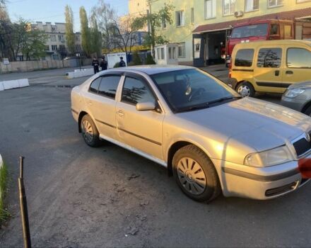 Серый Шкода Октавия, объемом двигателя 0 л и пробегом 380 тыс. км за 2500 $, фото 1 на Automoto.ua