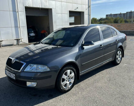Сірий Шкода Октавія, об'ємом двигуна 2 л та пробігом 207 тис. км за 6800 $, фото 1 на Automoto.ua