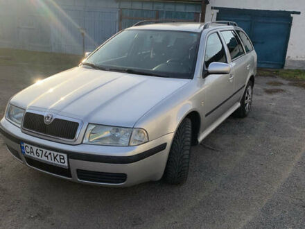 Серый Шкода Октавия, объемом двигателя 1.6 л и пробегом 375 тыс. км за 5500 $, фото 1 на Automoto.ua