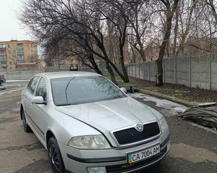 Серый Шкода Октавия, объемом двигателя 1.6 л и пробегом 198 тыс. км за 5900 $, фото 1 на Automoto.ua
