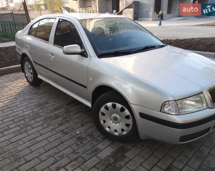 Сірий Шкода Октавія, об'ємом двигуна 1.6 л та пробігом 197 тис. км за 5500 $, фото 1 на Automoto.ua