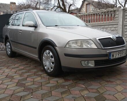 Серый Шкода Октавия, объемом двигателя 0 л и пробегом 499 тыс. км за 2749 $, фото 1 на Automoto.ua