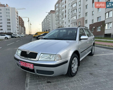 Серый Шкода Октавия, объемом двигателя 1.6 л и пробегом 194 тыс. км за 5899 $, фото 1 на Automoto.ua