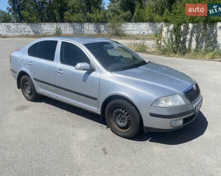 Серый Шкода Октавия, объемом двигателя 1.6 л и пробегом 398 тыс. км за 4500 $, фото 1 на Automoto.ua