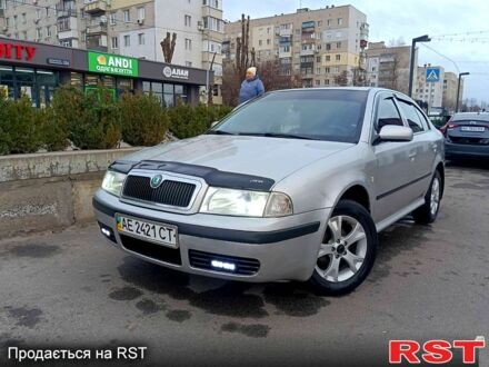 Сірий Шкода Октавія, об'ємом двигуна 1.6 л та пробігом 363 тис. км за 4800 $, фото 1 на Automoto.ua