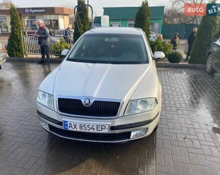 Сірий Шкода Октавія, об'ємом двигуна 1.6 л та пробігом 330 тис. км за 5500 $, фото 1 на Automoto.ua