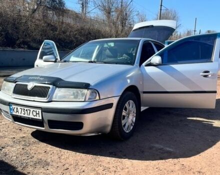 Серый Шкода Октавия, объемом двигателя 1.6 л и пробегом 375 тыс. км за 4400 $, фото 1 на Automoto.ua