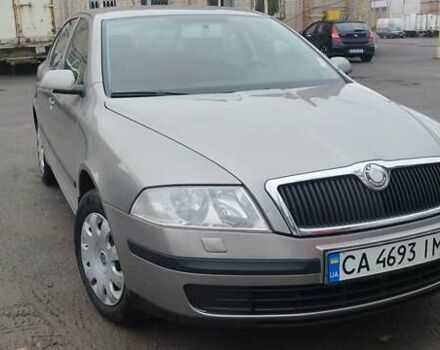 Серый Шкода Октавия, объемом двигателя 1.6 л и пробегом 297 тыс. км за 5400 $, фото 1 на Automoto.ua