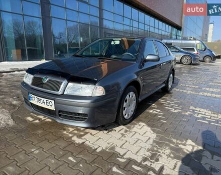 Серый Шкода Октавия, объемом двигателя 1.6 л и пробегом 258 тыс. км за 4900 $, фото 1 на Automoto.ua