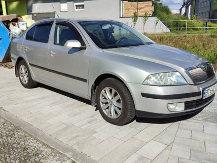 Серый Шкода Октавия, объемом двигателя 1.6 л и пробегом 245 тыс. км за 6000 $, фото 1 на Automoto.ua