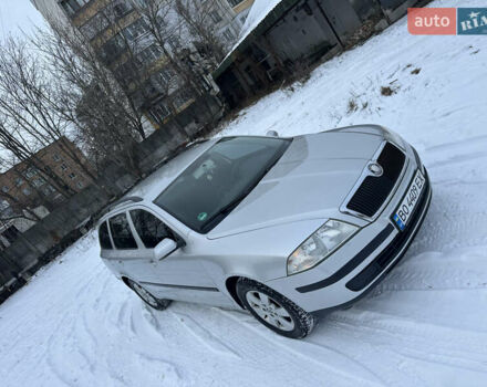 Серый Шкода Октавия, объемом двигателя 1.6 л и пробегом 270 тыс. км за 4900 $, фото 1 на Automoto.ua