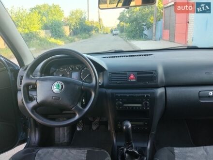 Серый Шкода Октавия, объемом двигателя 1.6 л и пробегом 240 тыс. км за 5100 $, фото 1 на Automoto.ua