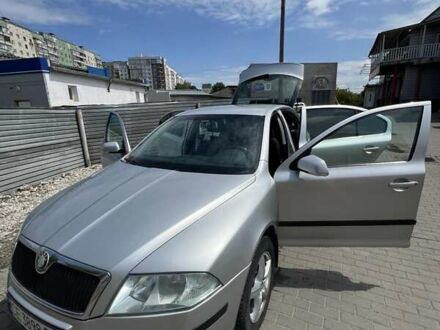 Шкода Октавія 2007 у Чернівцях на Automoto.ua Сірий Шкода Октавія, об'ємом двигуна 1.6 л та пробігом 277 тис. км за 6000 $, фото 1 на Automoto.ua