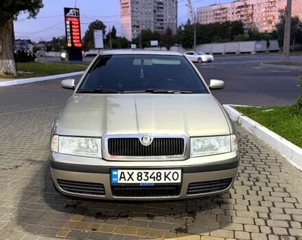 Серый Шкода Октавия, объемом двигателя 1.6 л и пробегом 260 тыс. км за 5500 $, фото 1 на Automoto.ua