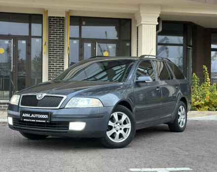 Серый Шкода Октавия, объемом двигателя 1.97 л и пробегом 300 тыс. км за 6000 $, фото 1 на Automoto.ua
