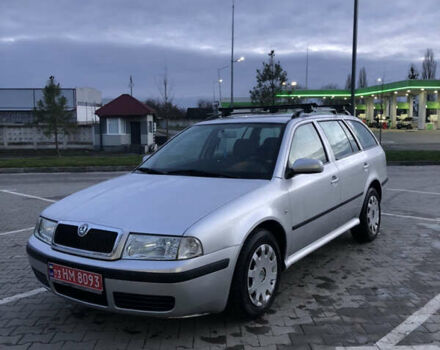 Серый Шкода Октавия, объемом двигателя 1.6 л и пробегом 258 тыс. км за 5500 $, фото 1 на Automoto.ua