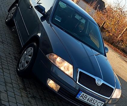 Сірий Шкода Октавія, об'ємом двигуна 1.6 л та пробігом 240 тис. км за 4228 $, фото 1 на Automoto.ua