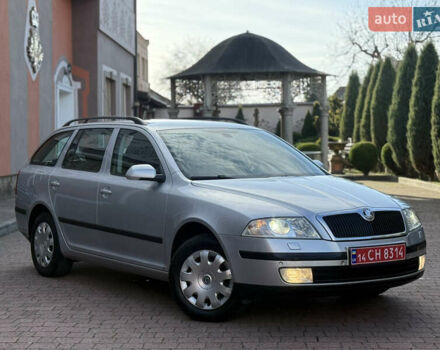 Серый Шкода Октавия, объемом двигателя 1.6 л и пробегом 214 тыс. км за 6950 $, фото 1 на Automoto.ua