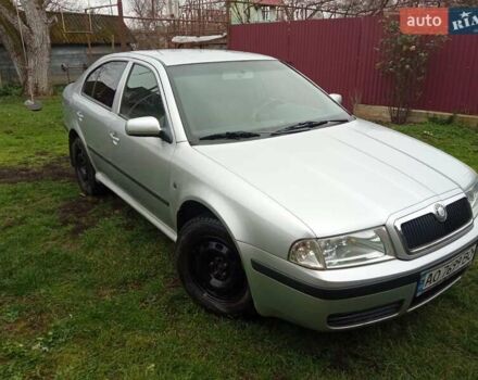 Серый Шкода Октавия, объемом двигателя 1.6 л и пробегом 199 тыс. км за 4500 $, фото 1 на Automoto.ua