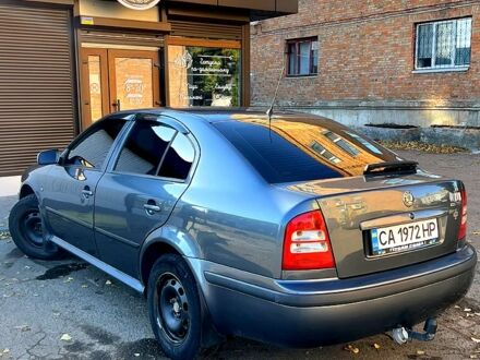 Шкода Октавия 2008 в Каменке на Automoto.ua Серый Шкода Октавия, объемом двигателя 1.6 л и пробегом 300 тыс. км за 4800 $, фото 1 на Automoto.ua