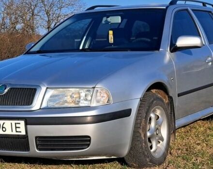 Серый Шкода Октавия, объемом двигателя 1.6 л и пробегом 288 тыс. км за 5500 $, фото 1 на Automoto.ua