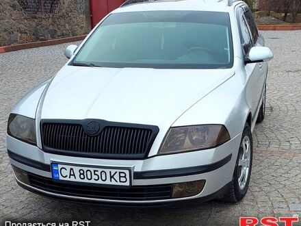 Шкода Октавия 2008 в Умани на Automoto.ua Серый Шкода Октавия, объемом двигателя 1.6 л и пробегом 298 тыс. км за 5600 $, фото 1 на Automoto.ua