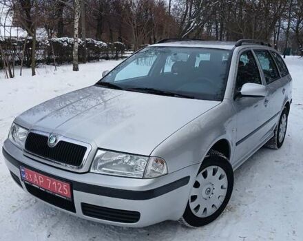 Серый Шкода Октавия, объемом двигателя 1.6 л и пробегом 215 тыс. км за 5799 $, фото 1 на Automoto.ua