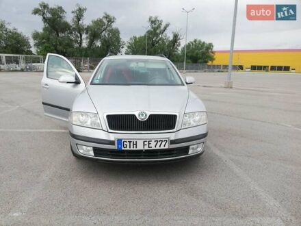 Шкода Октавия 2008 в Черновцах на Automoto.ua Серый Шкода Октавия, объемом двигателя 0 л и пробегом 278 тыс. км за 7400 $, фото 1 на Automoto.ua