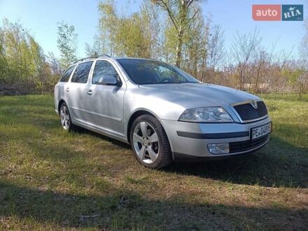 Шкода Октавія 2008 у Славуте на Automoto.ua Сірий Шкода Октавія, об'ємом двигуна 1.8 л та пробігом 250 тис. км за 5300 $, фото 1 на Automoto.ua