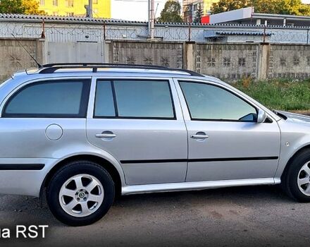 Серый Шкода Октавия, объемом двигателя 1.6 л и пробегом 173 тыс. км за 5500 $, фото 1 на Automoto.ua