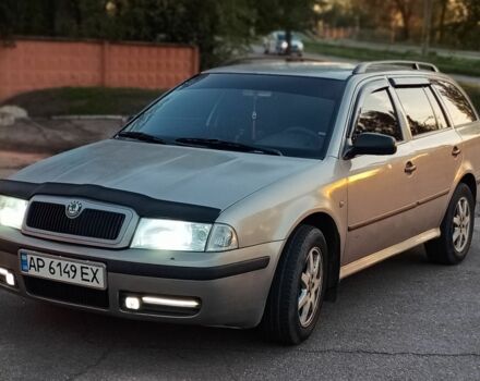 Серый Шкода Октавия, объемом двигателя 1.6 л и пробегом 270 тыс. км за 4500 $, фото 1 на Automoto.ua