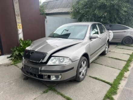 Шкода Октавія 2008 у Києві на Automoto.ua Сірий Шкода Октавія, об'ємом двигуна 2 л та пробігом 250 тис. км за 2300 $, фото 1 на Automoto.ua